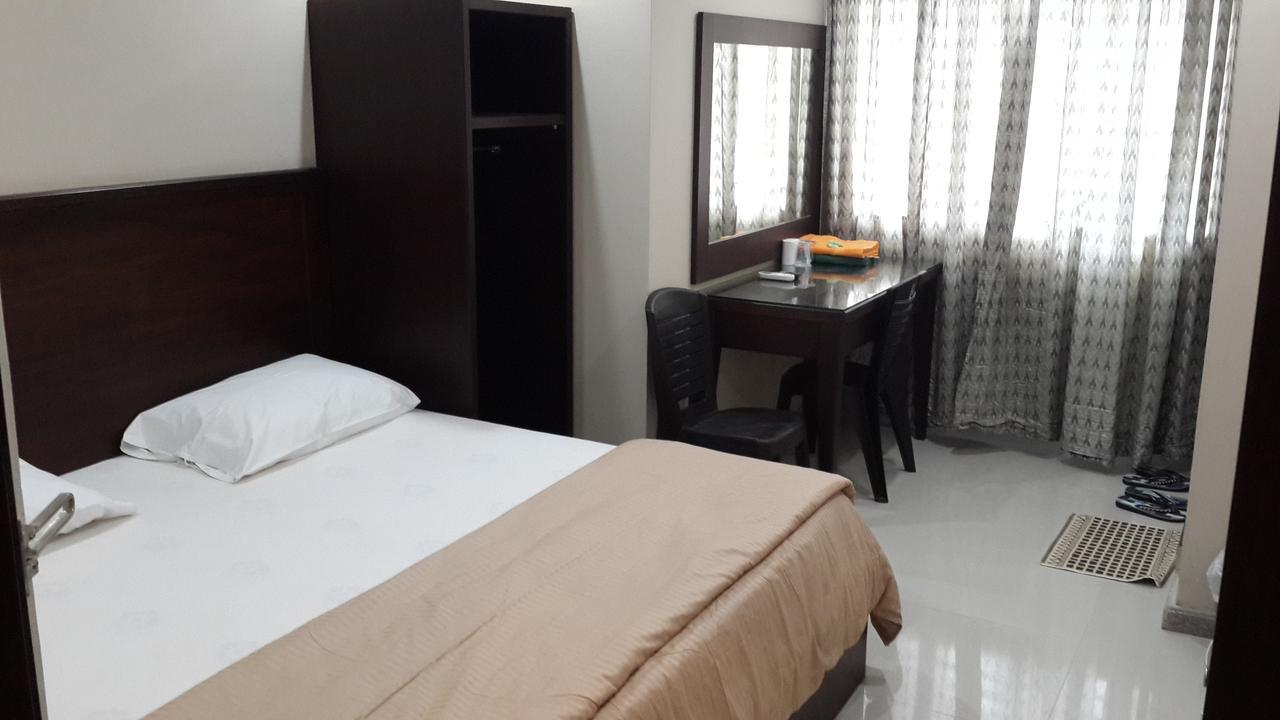 Leon Inn Jodoh Square Batam Exterior foto